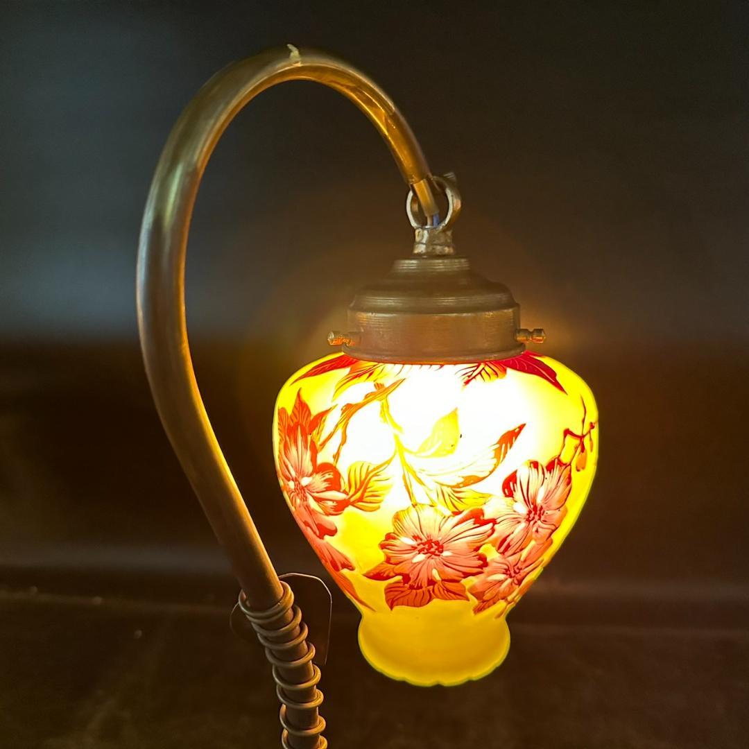 エミールガレ　一灯吊りランプ 　林檎紋　カメオ彫り　被せガラス　高さ39ｃｍ