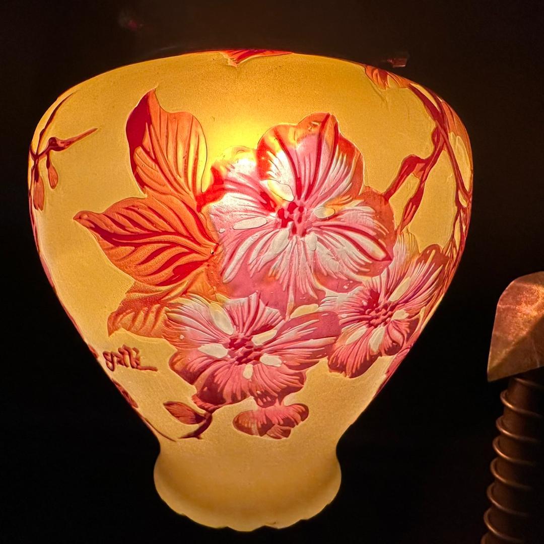 エミールガレ　一灯吊りランプ 　林檎紋　カメオ彫り　被せガラス　高さ39ｃｍ