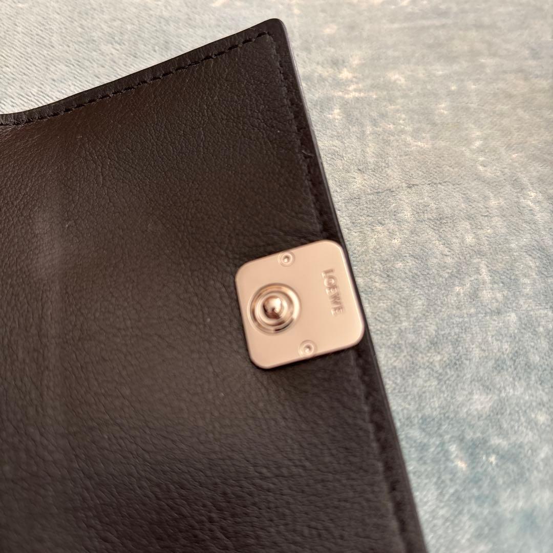 LOEWE ブラック レザー キーケース