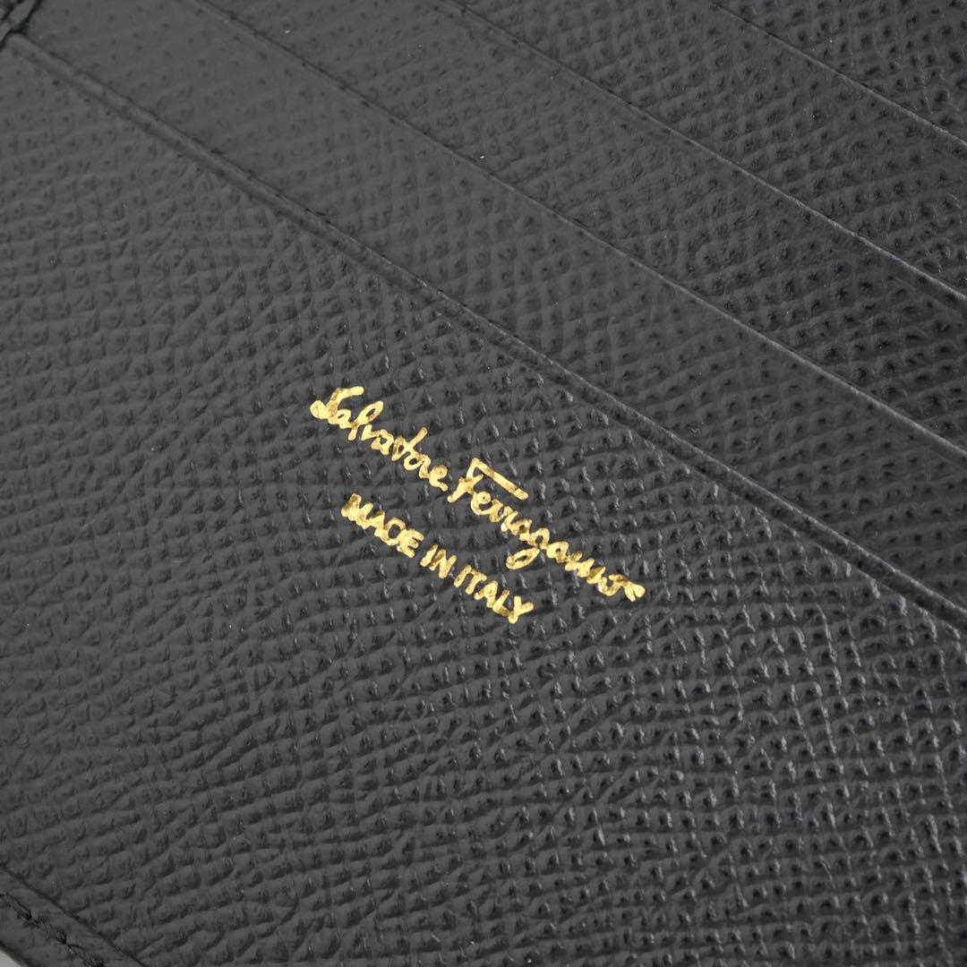 ✨新品未使用・箱付✨　Ferragamo ミニ財布　ガンチーニクロジャー　グレー