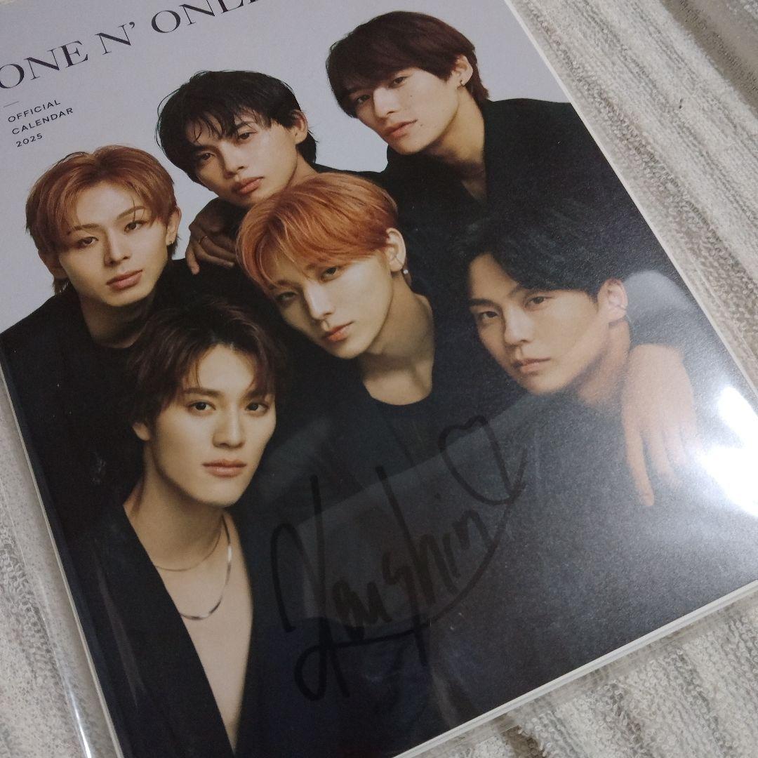 ONE Ｎ’ ONLY カレンダー　上村謙信　サイン入り