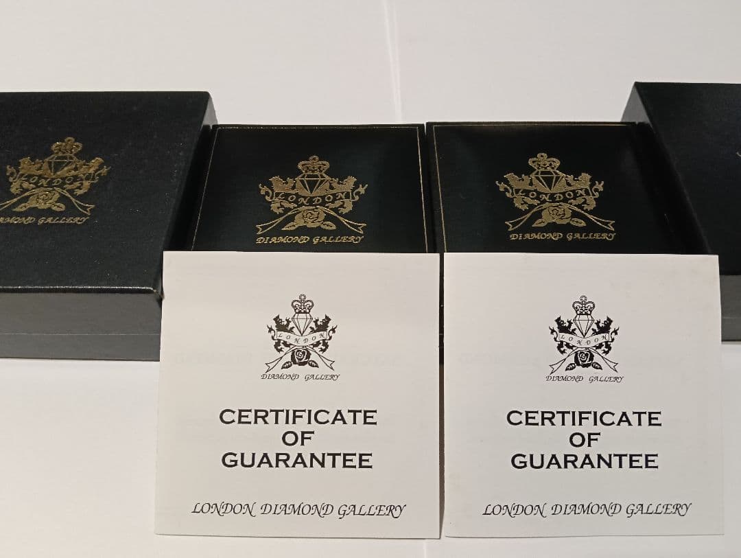 【掘り出し物】天然ダイヤモンド原石　ギャラリー保証書付属　２点【激安価格】