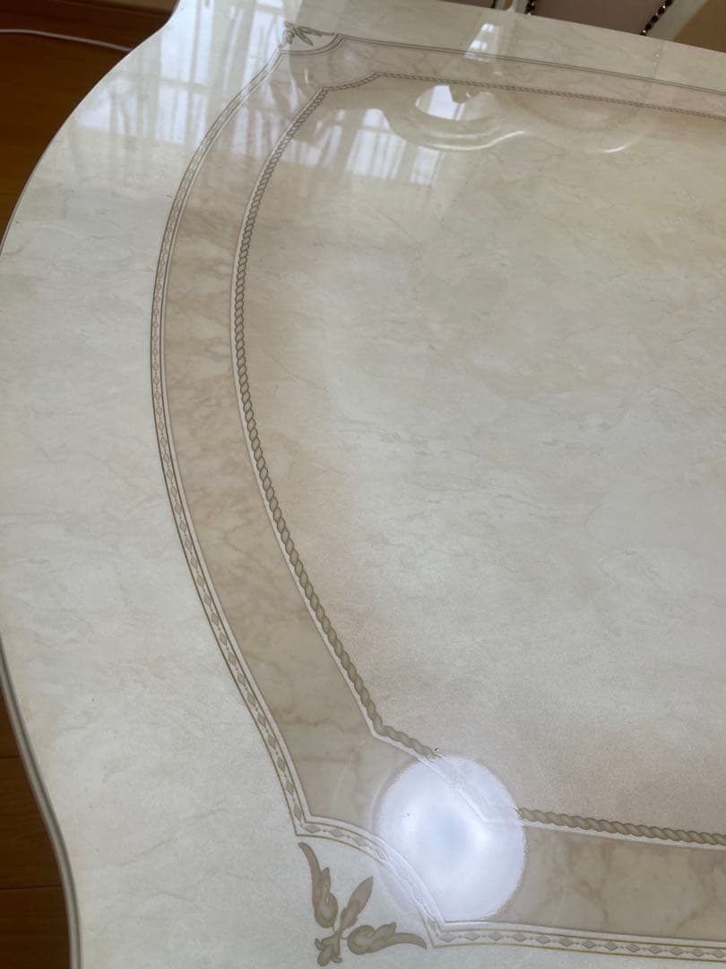 イタリアサルタレッリ　ホワイト楕円形クラシックテーブル