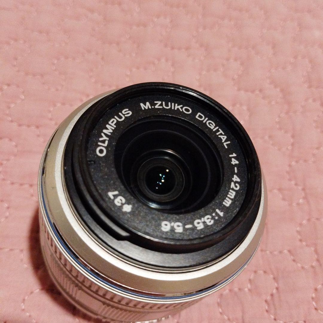 オリンパス 14-42mm 標準レンズ シルバー