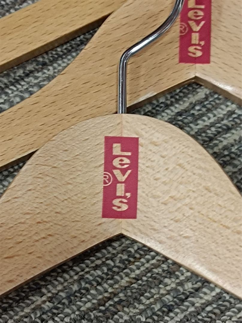 八5759【未使用品】リーバイス　木製ハンガー　10本セット