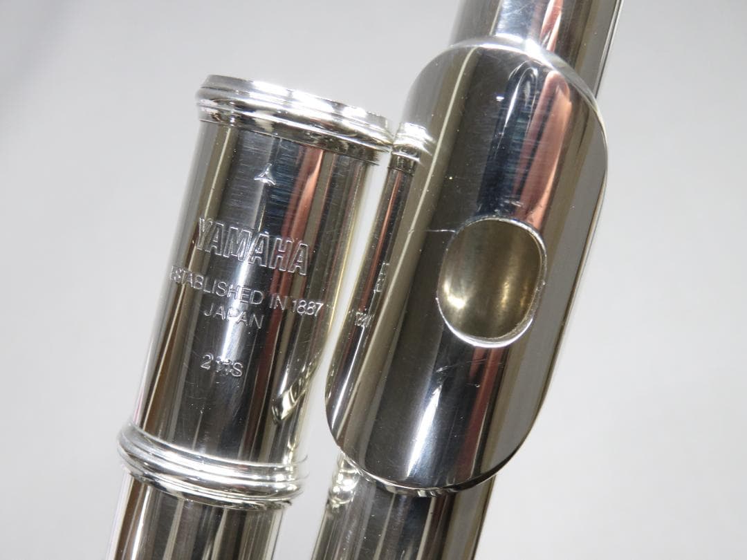全タンポ＆ヘッド・コルク交換済　フルート　ヤマハ　YFL 211S Eメカ付き