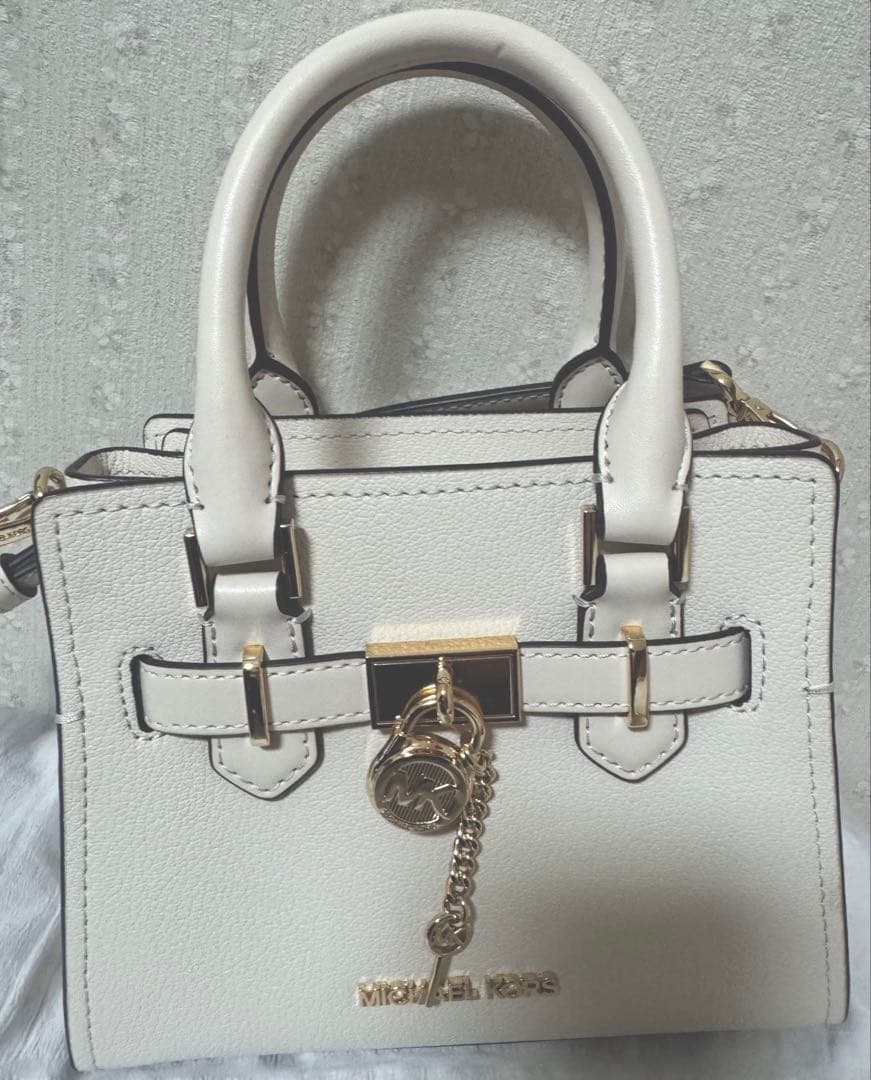 【美品！】 MICHAEL KORS ミニショルダーバッグ.⋆