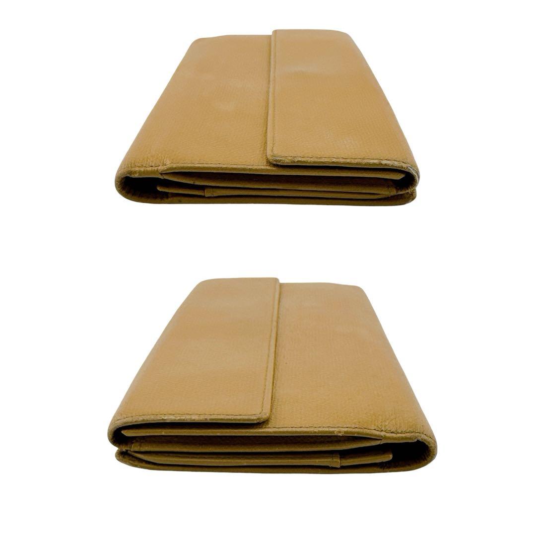 シャネル ココボタン Wホック 二つ折り長財布 ココマーク レザー ベージュ