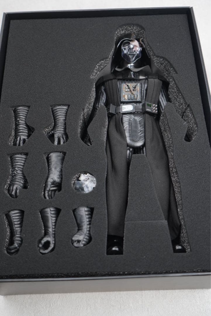 d*n様 ホットトイズ ダースベイダー ムービーマスターピース　アナキン