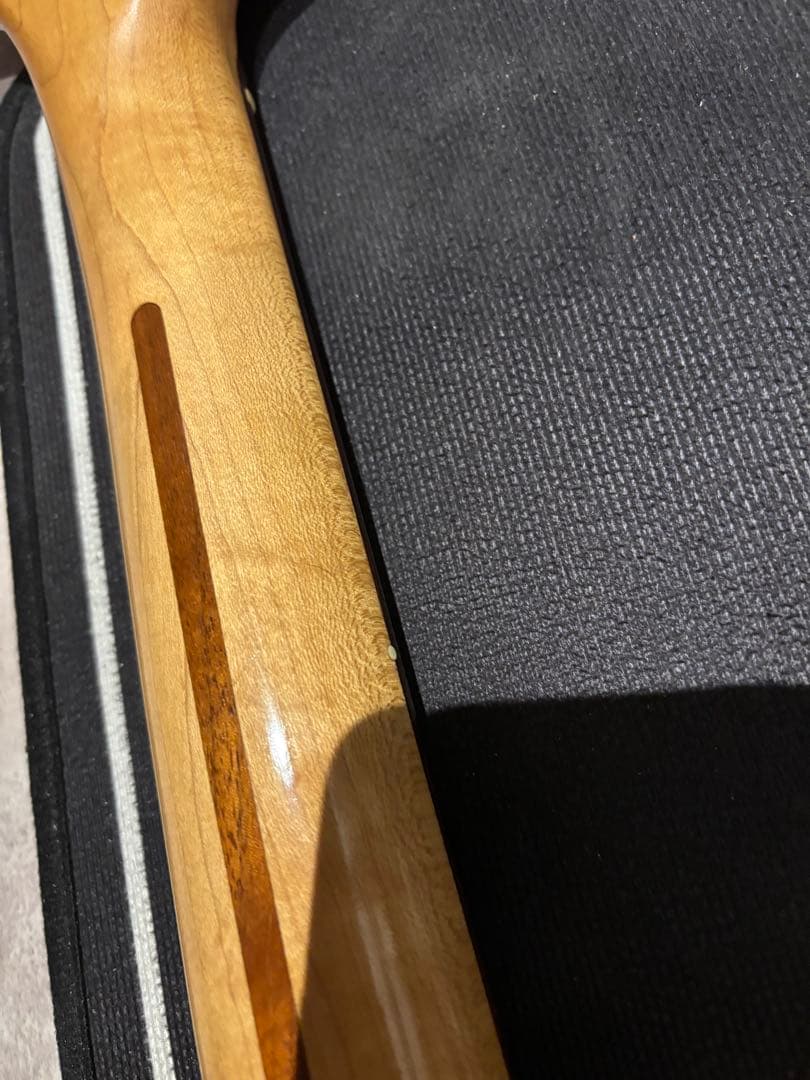 Fender Precision Bass マルチレイヤー　ハードレリック