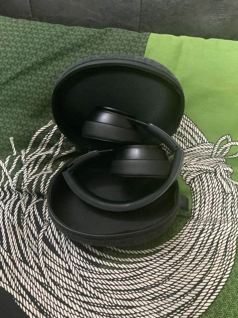 ヘッドホン Beats by Dr Dre SOLO PRO