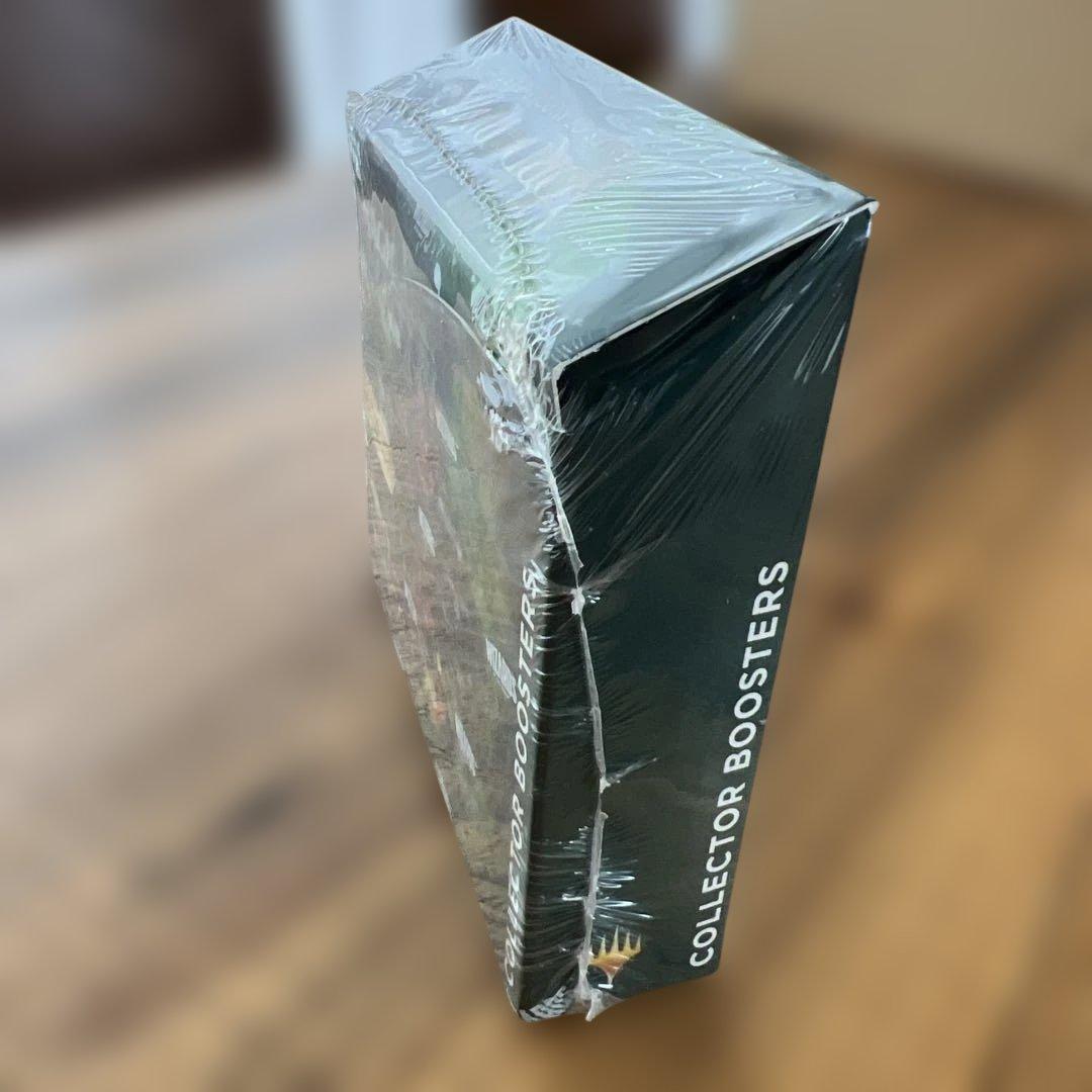 【新品未開封送料込み】MTG 指輪物語 コレクターブースター 英語版 1BOX