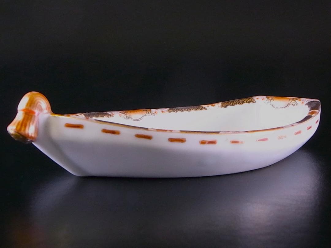 【 E399 】 超名品　明治期瀬戸焼上手作品　川本桝吉作品　超細密武士文舟形皿