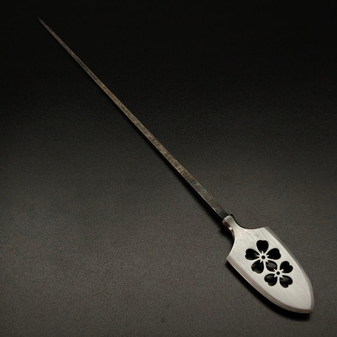 年末セール武道具　矢じり　平根式　桜花透　鏃　古式　弓道具　鉄製　職人作　美術品