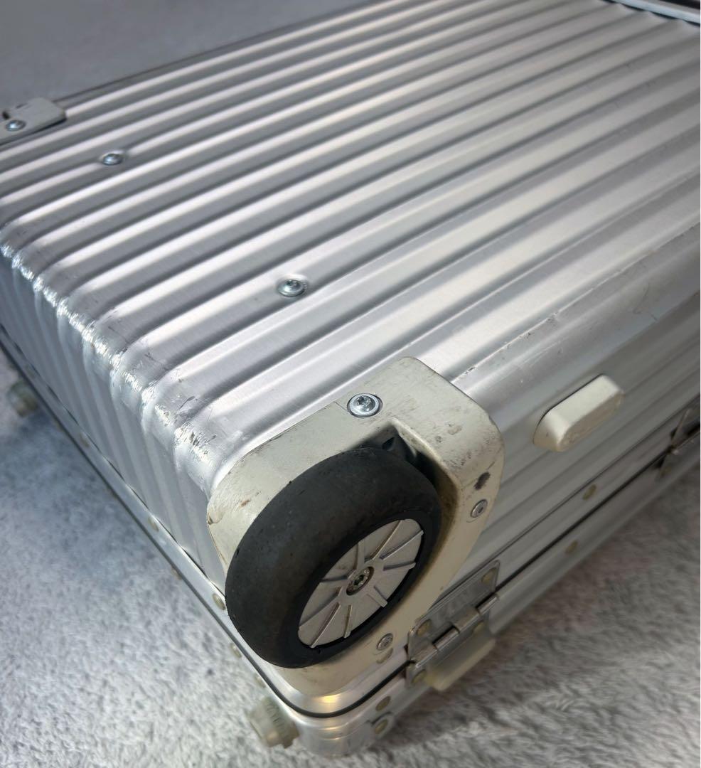 【希少廃盤モデル】2輪リモア35Lクラシックフライトアルミニウム製キャリーケース