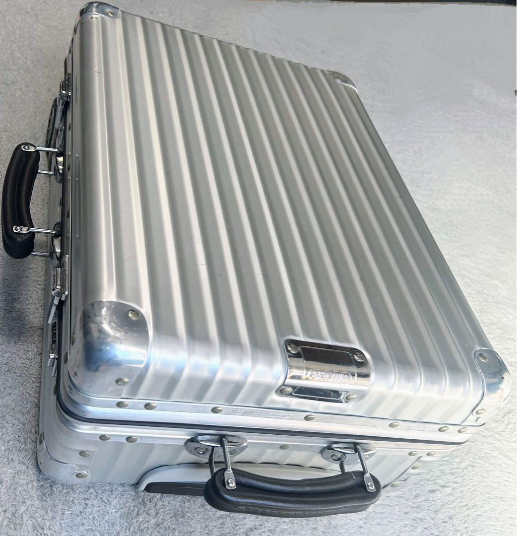 【希少廃盤モデル】2輪リモア35Lクラシックフライトアルミニウム製キャリーケース