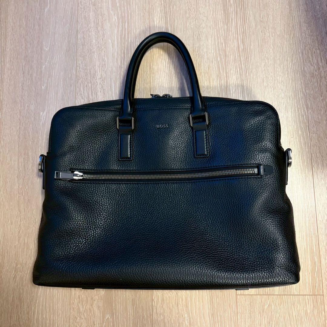 BOSS ビジネスバッグ ブラック レザー　ブリーフケース本革