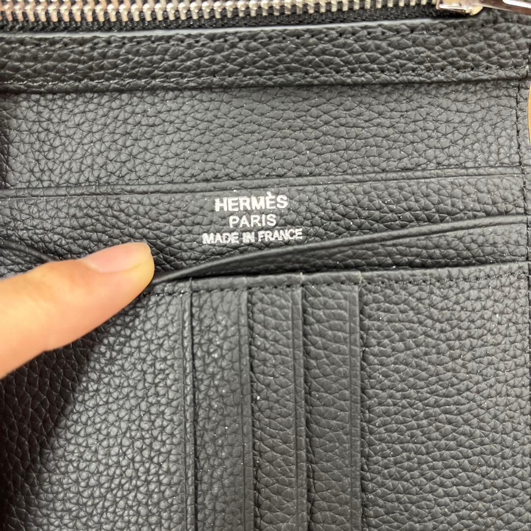 HERMESブラック べアン 二つ折り財布