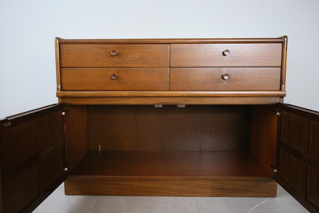 英国アンティークNathanネイサン製キャビネット/サイドボード(91-88)