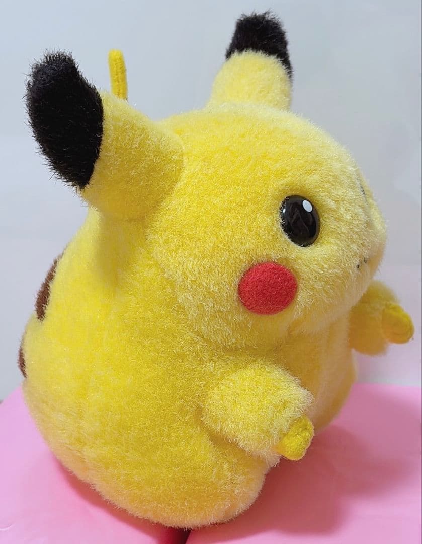 ピカチュウ ぬいぐるみ 約１６cm