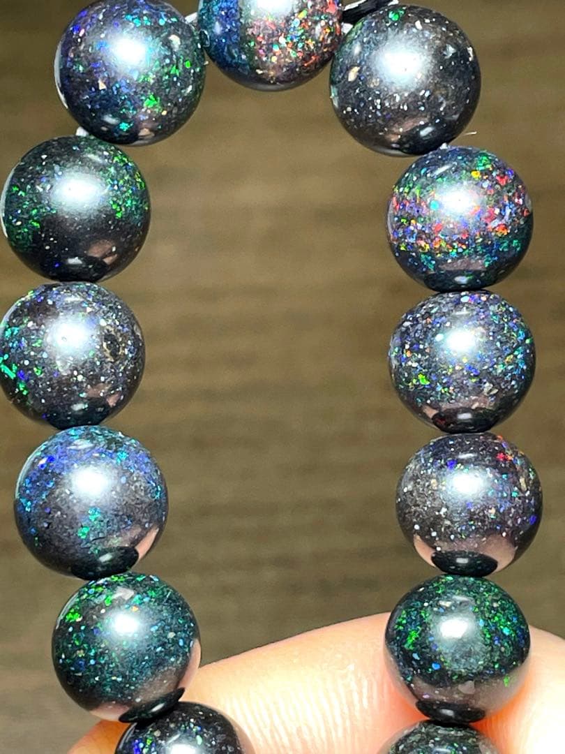 【新入荷】超高品質　ブラックマトリックスオパールブレス9.3㎜（新品未使用）虹色