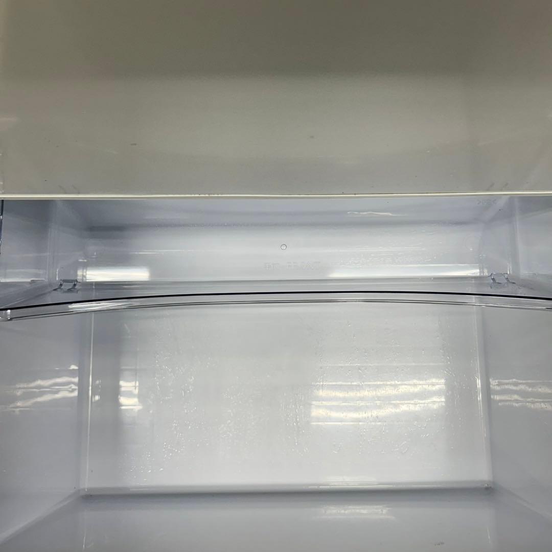 714 AQUA 大型冷蔵庫　1〜4人暮らし　小型　同棲　272L ホワイト