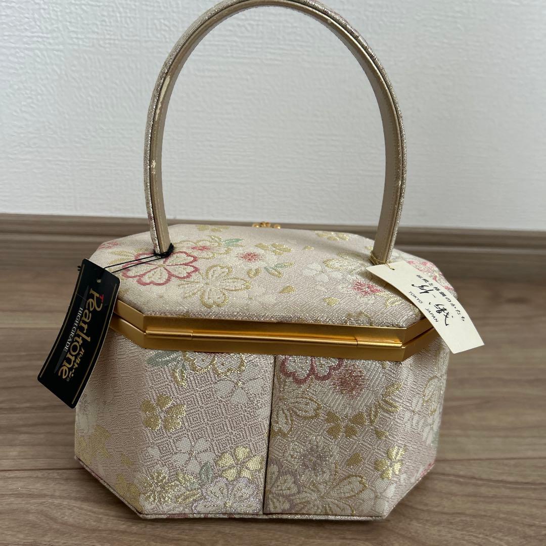 新品未使用品　【紗織】　八角形 和装用バッグ　桜柄　タグ付き