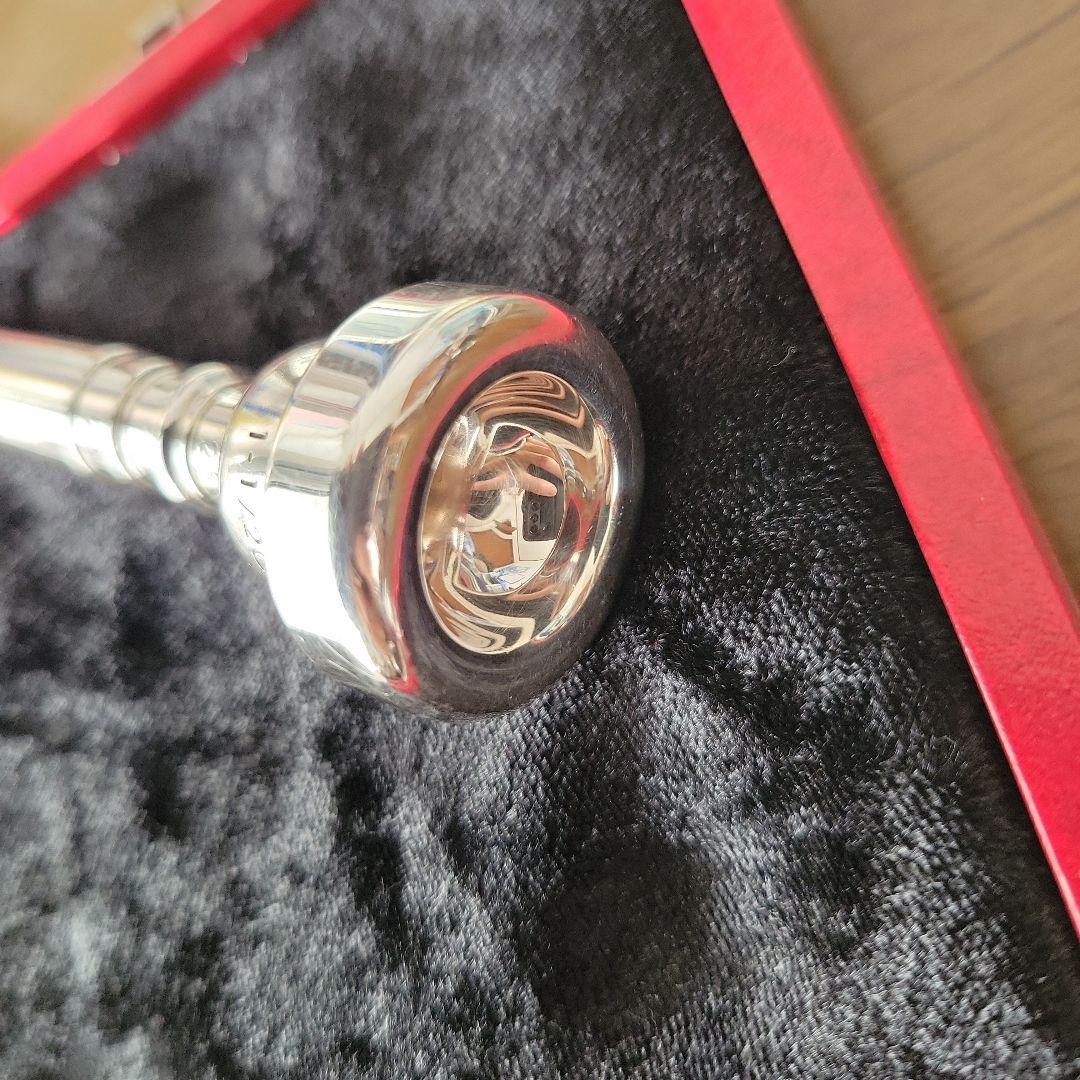 トランペットマウスピース