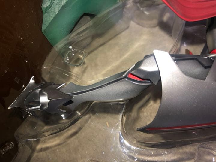 赤のセイバー モードレッド フィギュア fate