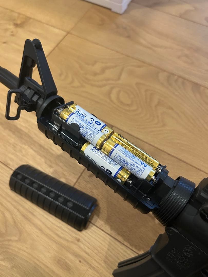 東京マルイ M4A1カービン & G18Cセット