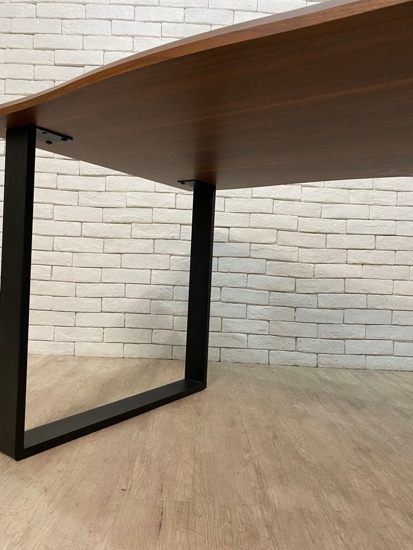 【東京都23区内は送料無料】140cm ダイニングテーブル　リビング　デスク　机