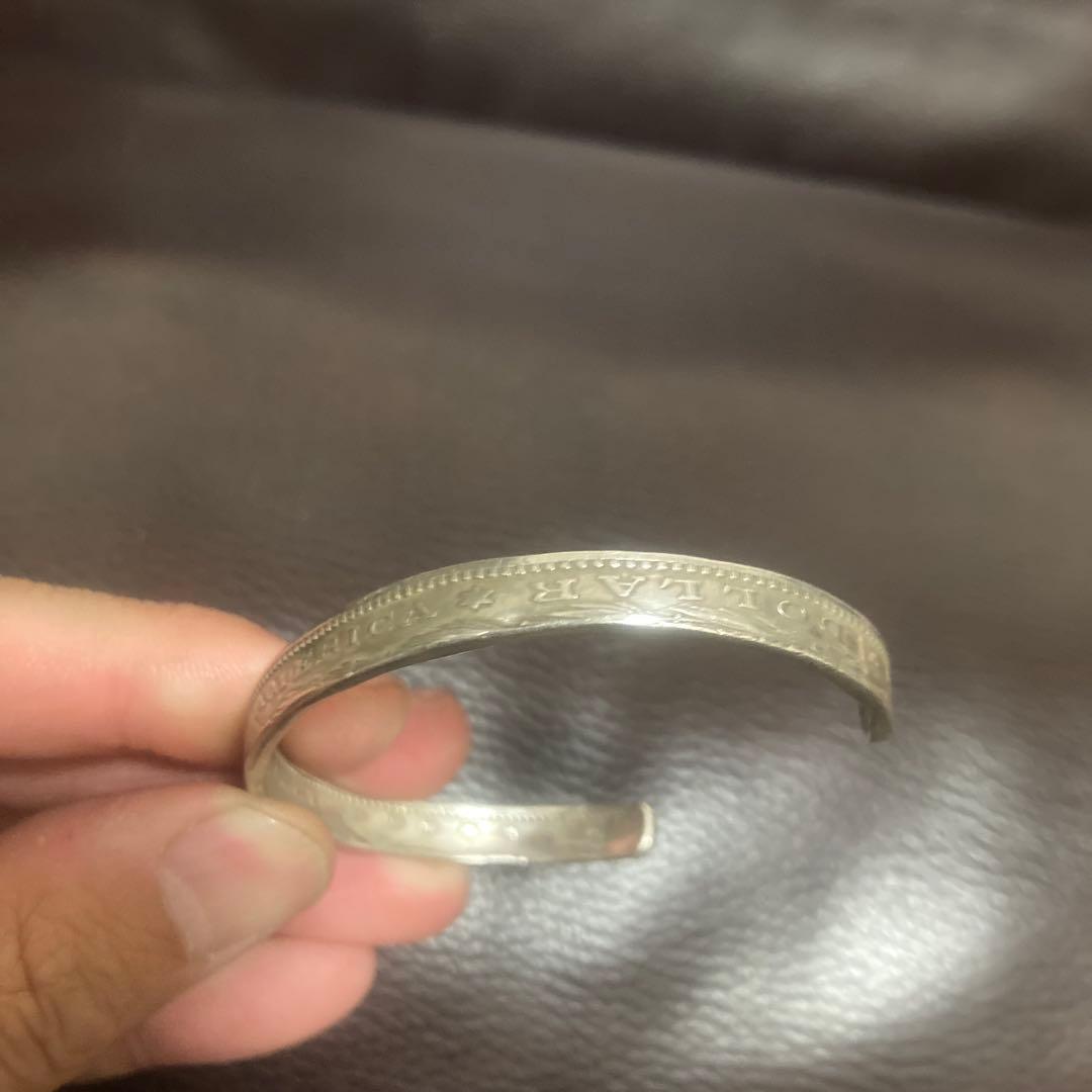 pbd フェノメノンビヨンドディスクリプション　バングル