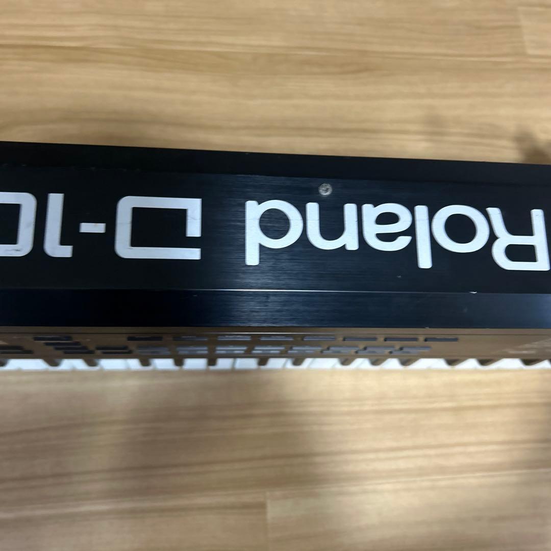 Roland D-10 シンセサイザー スタンド付き　値下げ中！！！