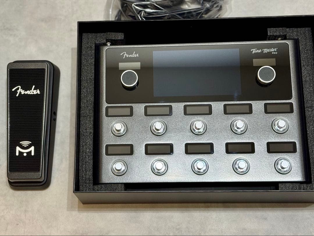 Fender Tone Master Pro&専用ペダル マルチエフェクター