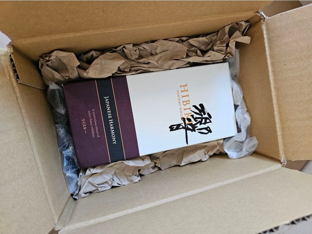 響 Japanese Harmony 700ml 【箱にへこみ有り】