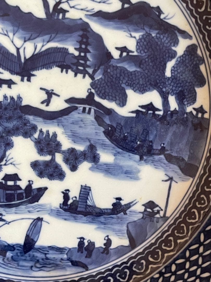 青白い風景画の深皿 陶器