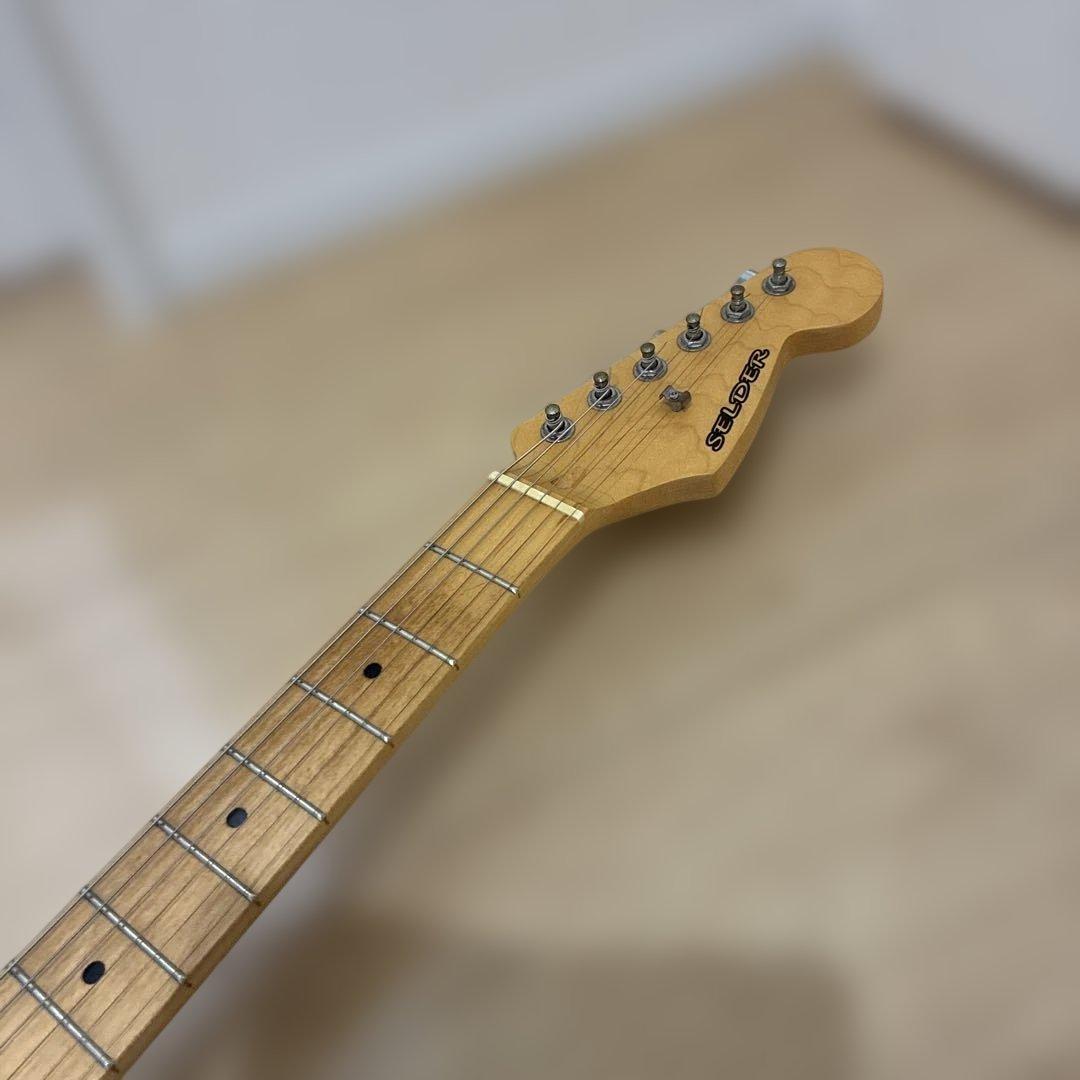 メイプル指板　いい音selder ストラトキャスタータイプ　弦高調整済み　です