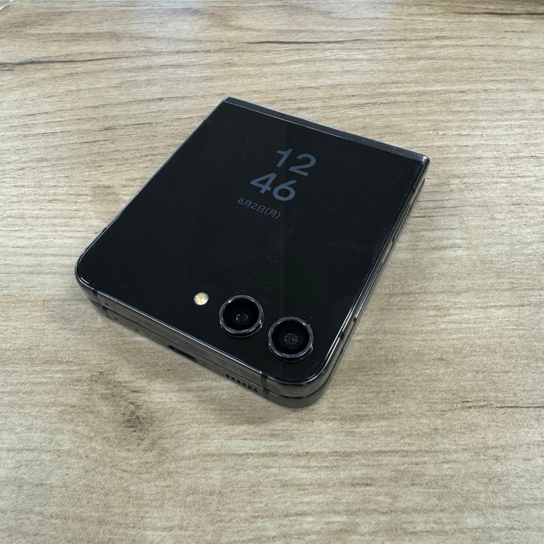 中古品　Android Galaxy Z Flip 5 256gb