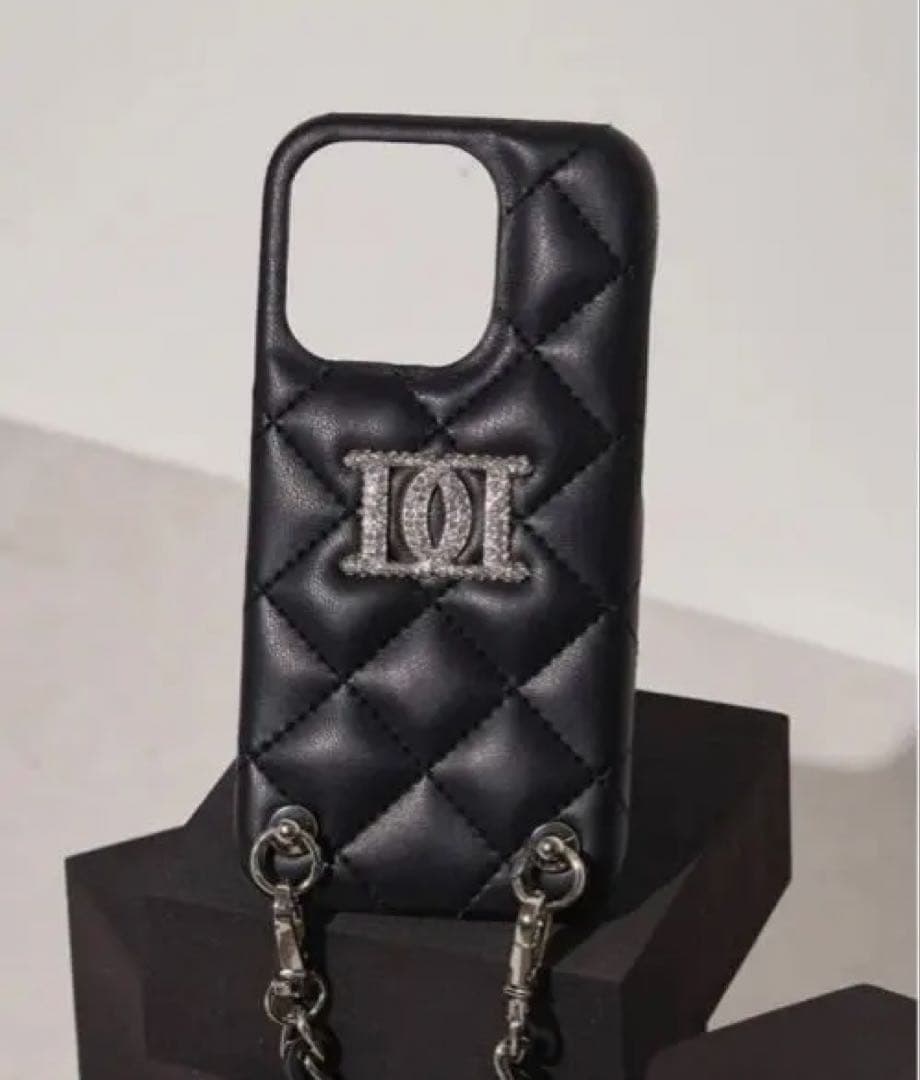 Darich ストーンロゴキルティングiPhoneケース 15