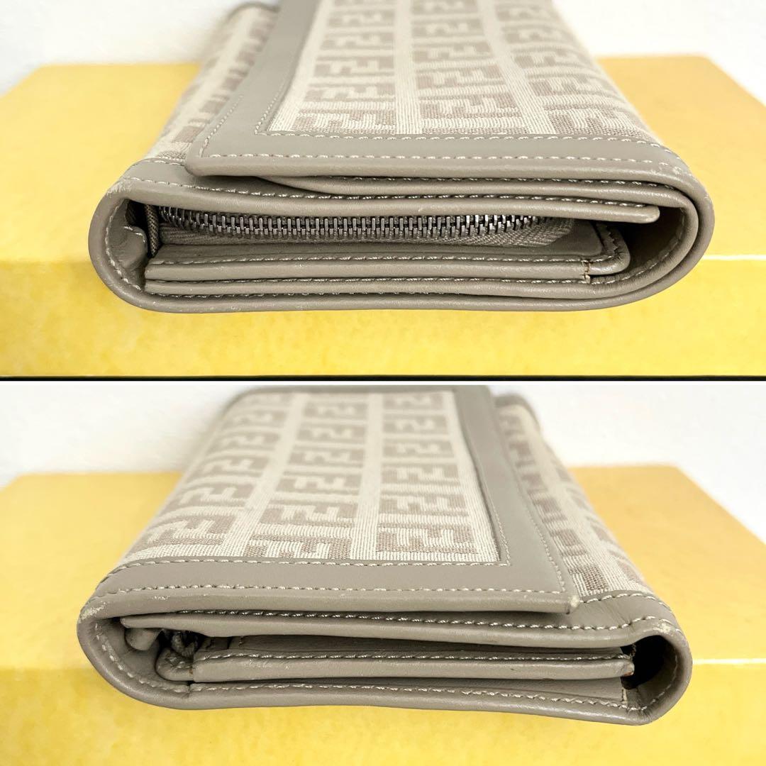 美品✨FENDI ズッキーノ 二つ折り財布 FF ベージュ キャンバス レザー