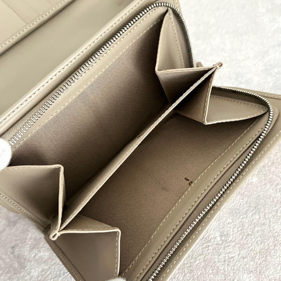 美品✨FENDI ズッキーノ 二つ折り財布 FF ベージュ キャンバス レザー