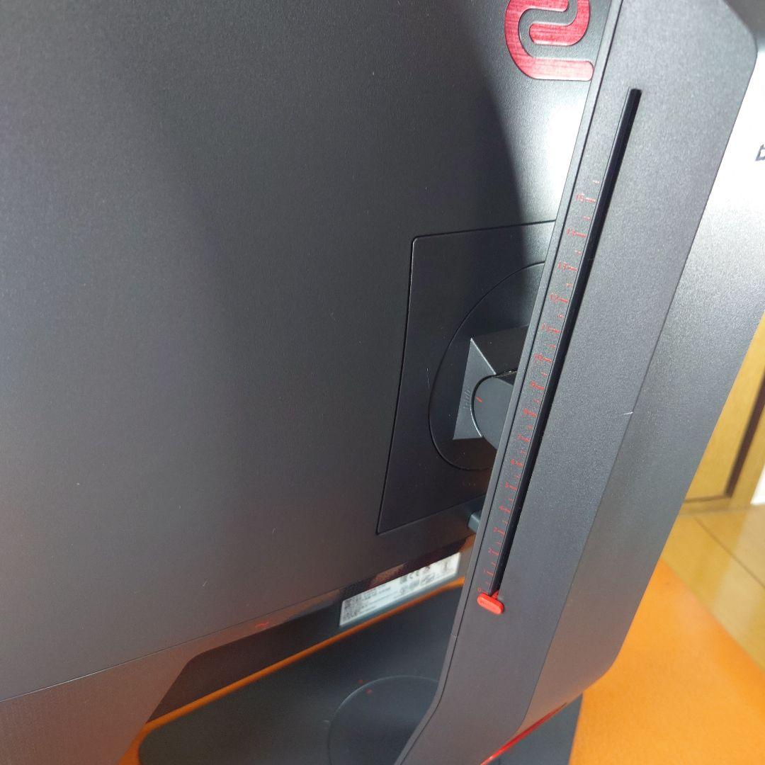 グ*ン様 【144Hz】BenQ ZOWIE XL2411K ゲーミングモニター