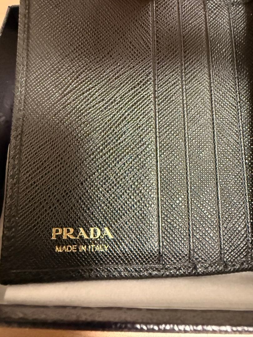 PRADA サフィアーノレザー 三つ折り財布 ブラック