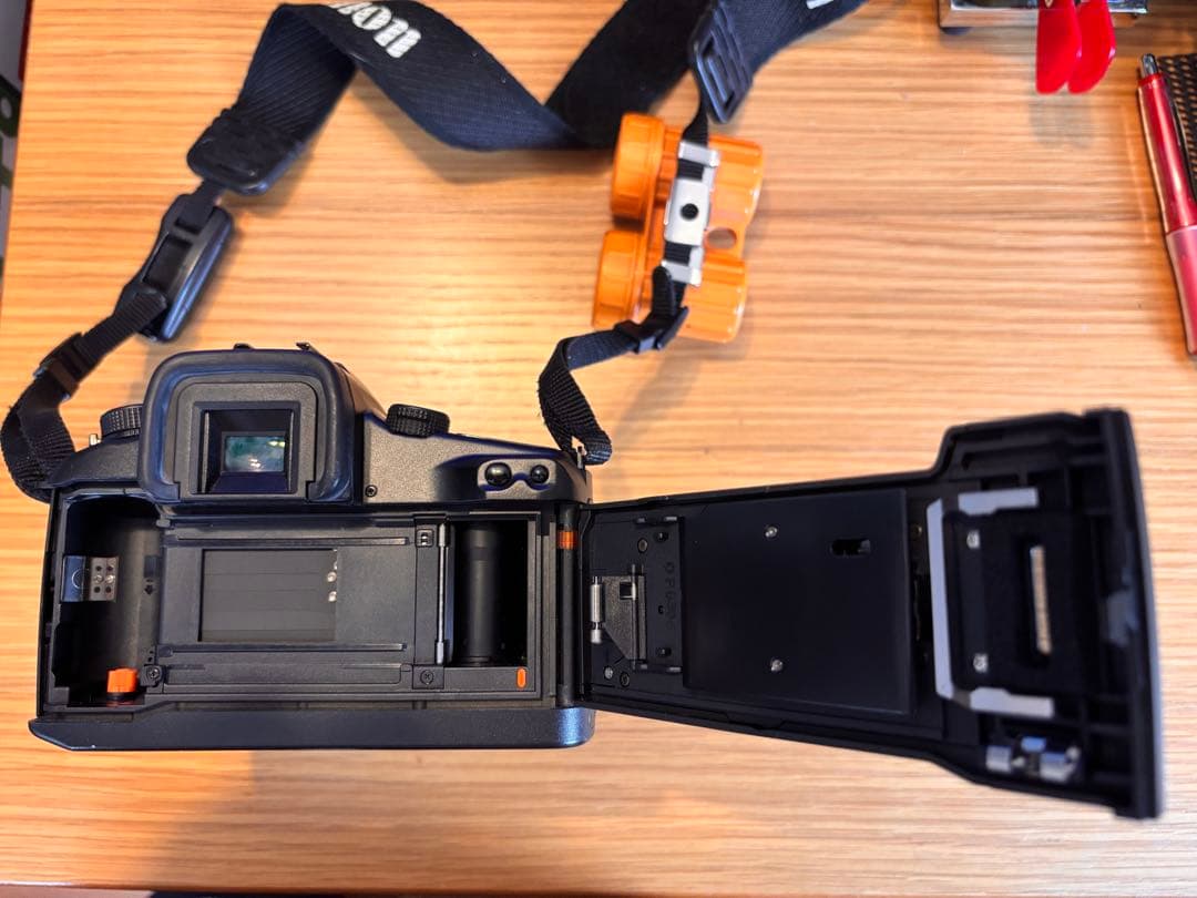 Canon EOS 7 一眼フイルムカメラ ボディ