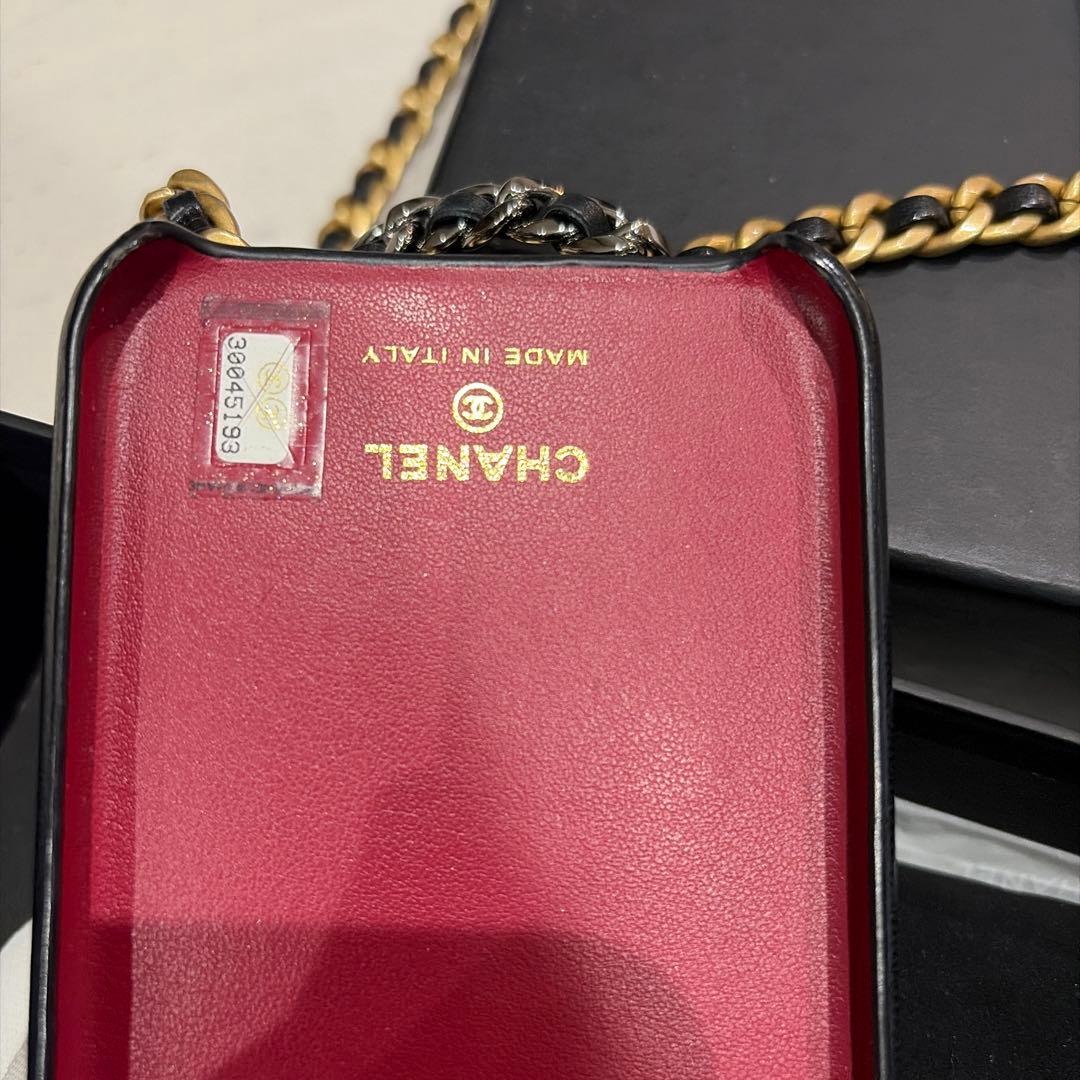 サリア　CHANEL iPhone11ケース ブラック