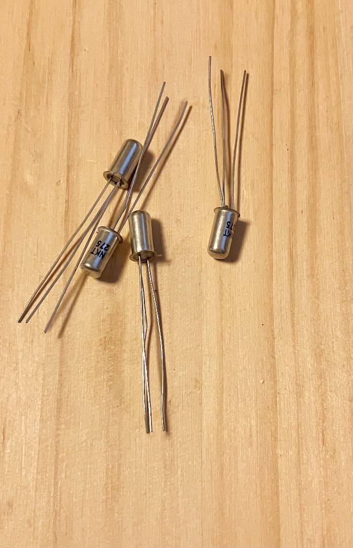 NKT275 Germanium transistor NOS 4個