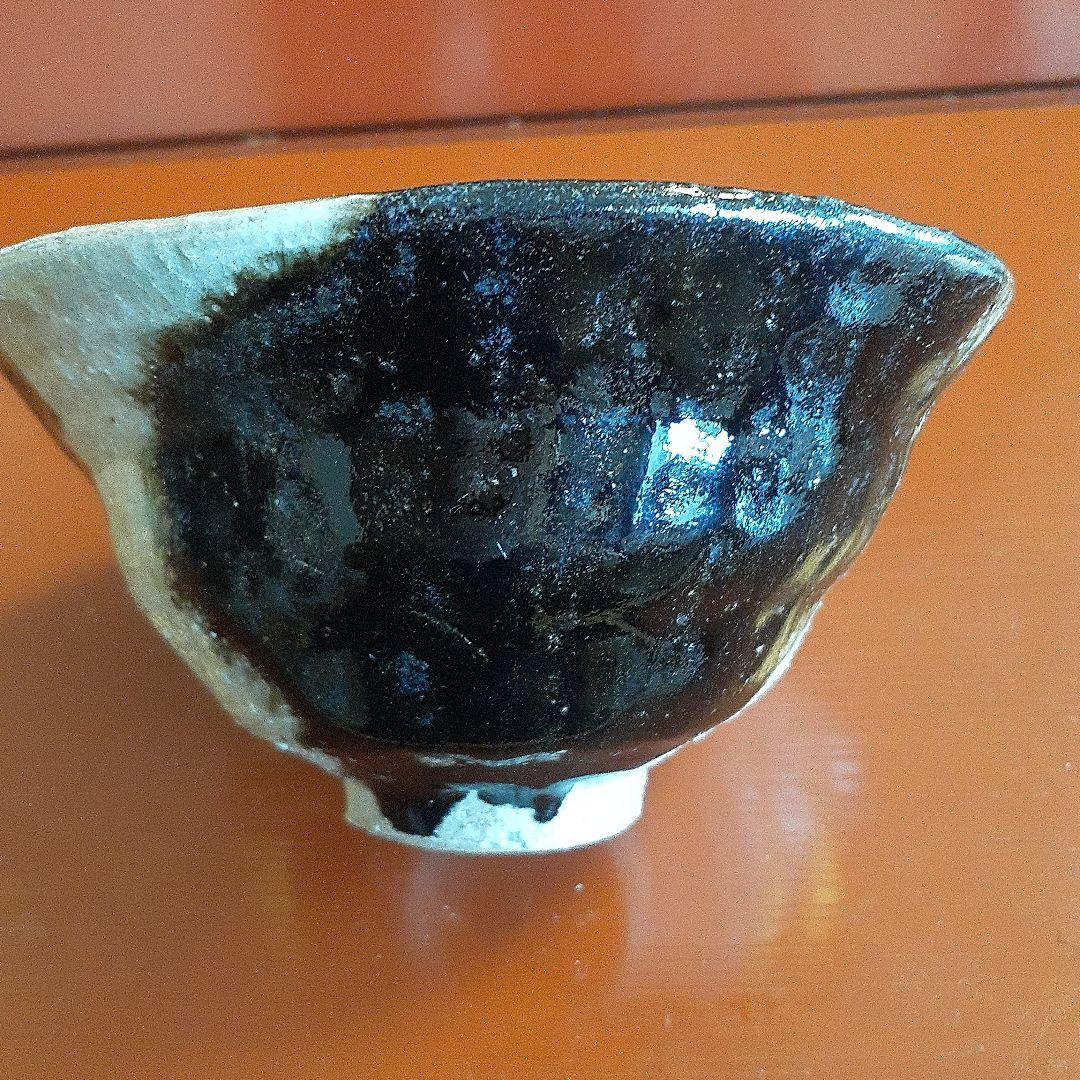 瀬戸黒の掛け分け抹茶茶碗