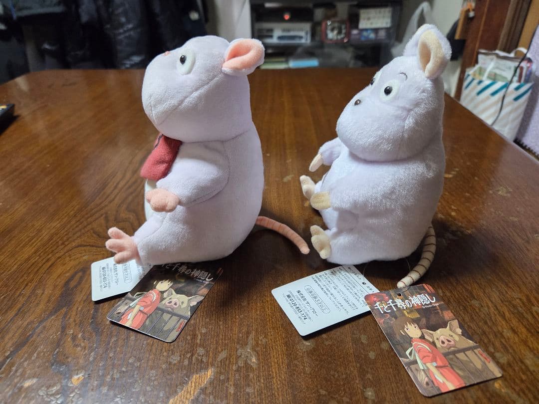 ジブリ千と千尋の神隠し、坊ねずみ座り、ふんわりお手玉M坊ねずみのぬいぐるみです！