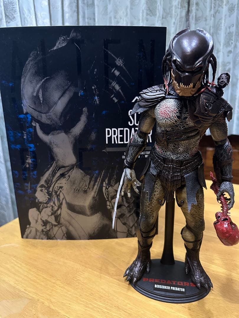 HOTTOYS ホットトイズ スカープレデター（ 2.0版)フィギュア
