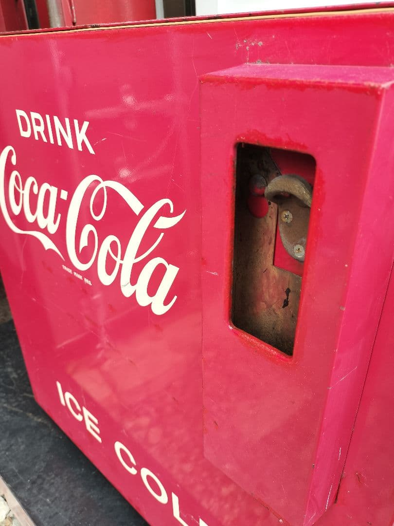 コカコーラ冷蔵庫　アンティーク　昭和初期水槽タイプ　瓶コーラ　コカコーラ販売機